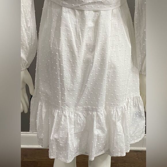 NWT Tommy Hilfiger Chambray white long-sleeve belted shirtdress. Size 2 - Picture 9 of 11